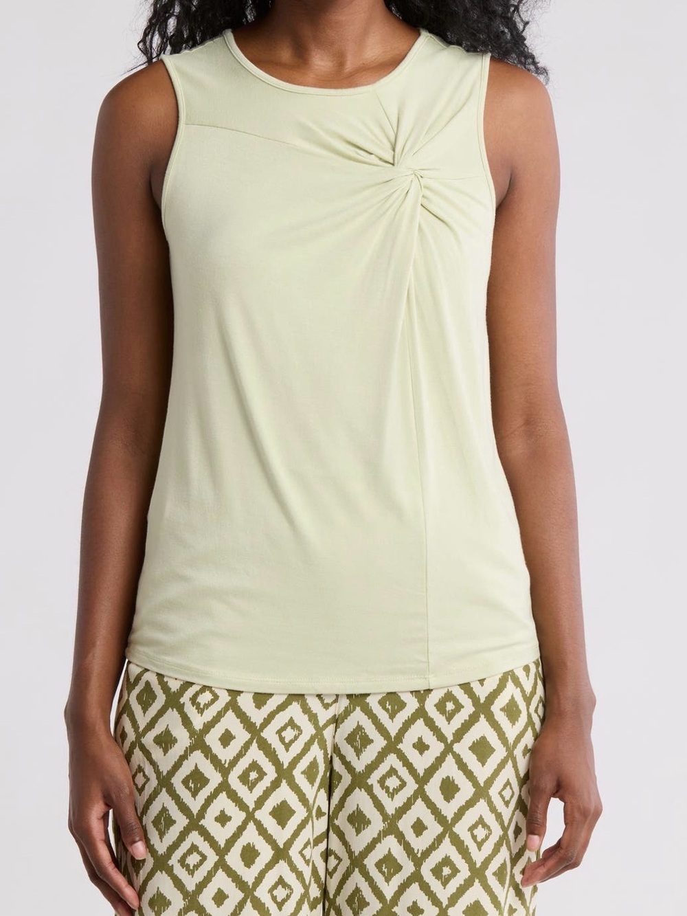 T Tahari side knot tank pale sage XS